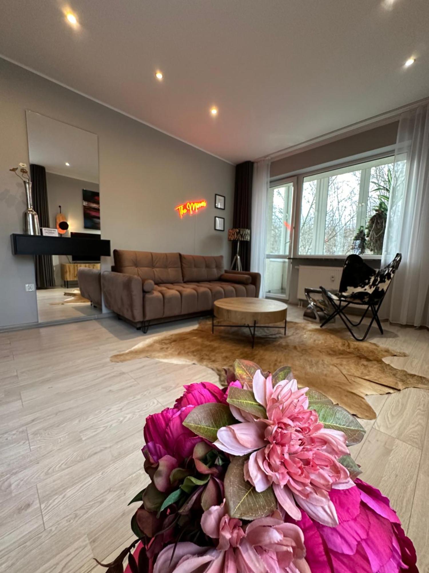 The Mirrors Apartment โซพอต ภายนอก รูปภาพ