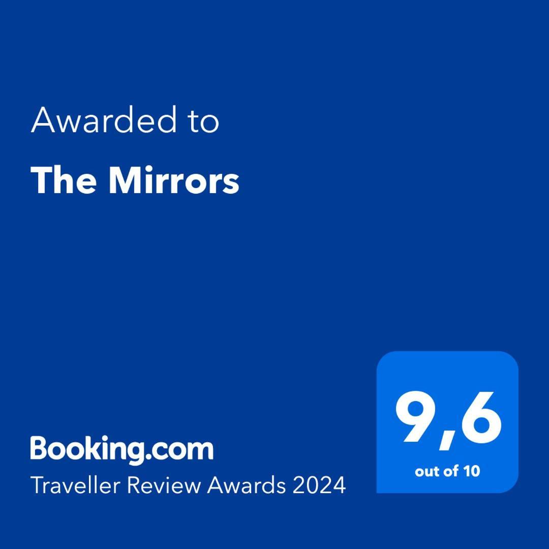 The Mirrors Apartment โซพอต ภายนอก รูปภาพ